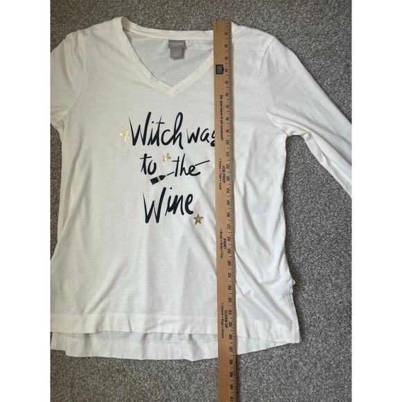 Chico's Zenergy Witch Way to the Wine Tee V Neck Halloween Size 1 Medium 8/10 - Picture 12 of 13